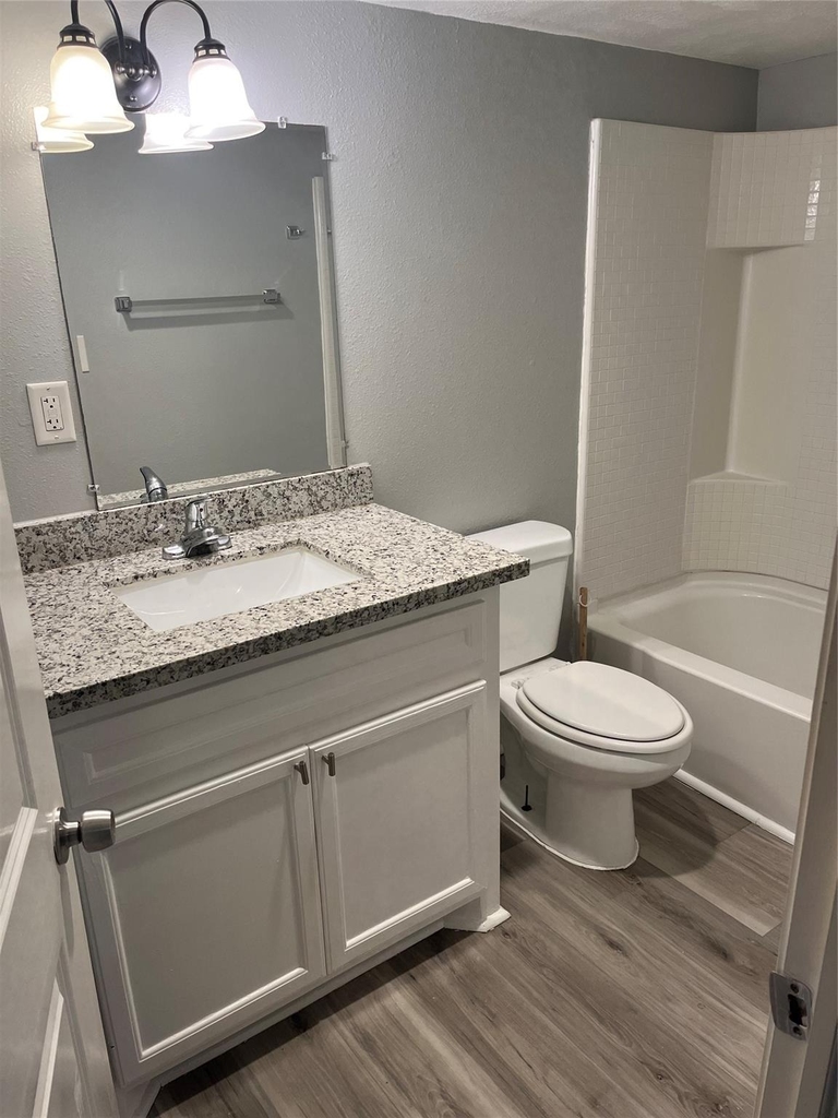 2721a Virginia Street - Photo 4