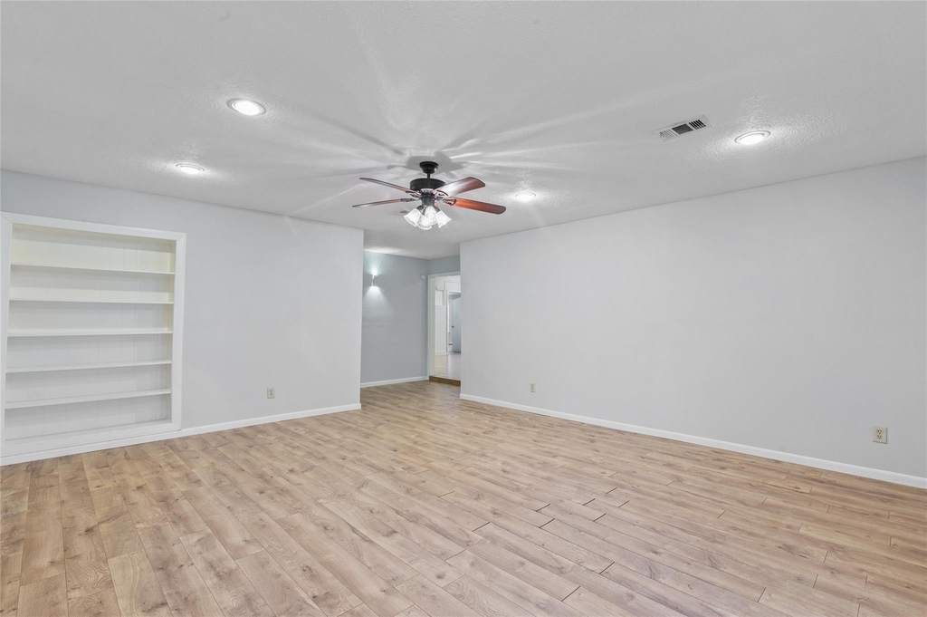 118 E Thornton Road - Photo 19