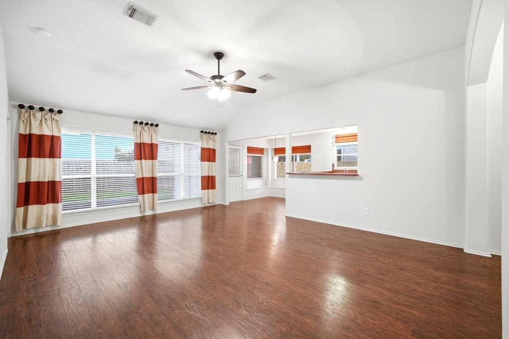 6931 Hamilton Falls Lane - Photo 9