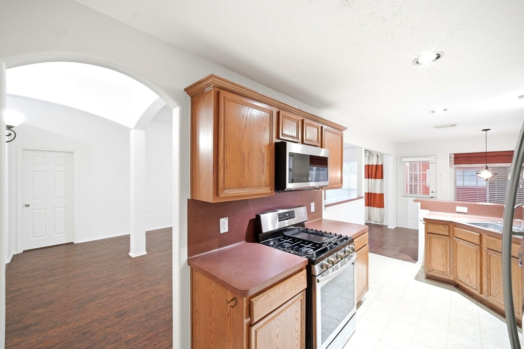 6931 Hamilton Falls Lane - Photo 17