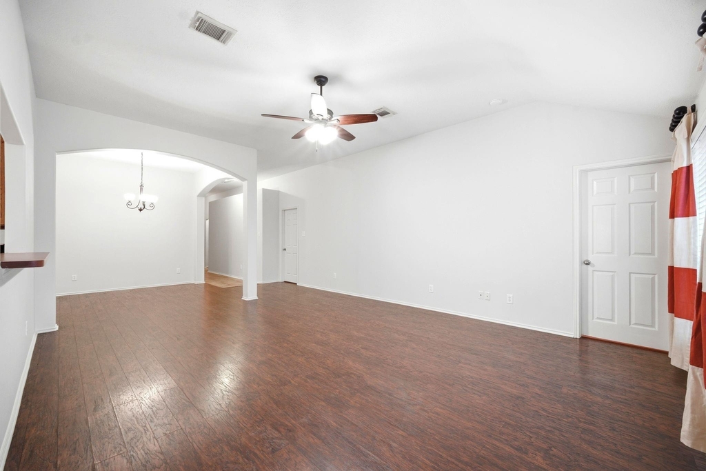 6931 Hamilton Falls Lane - Photo 11