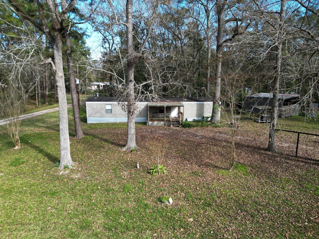 71 County Road 4282 - Photo 2