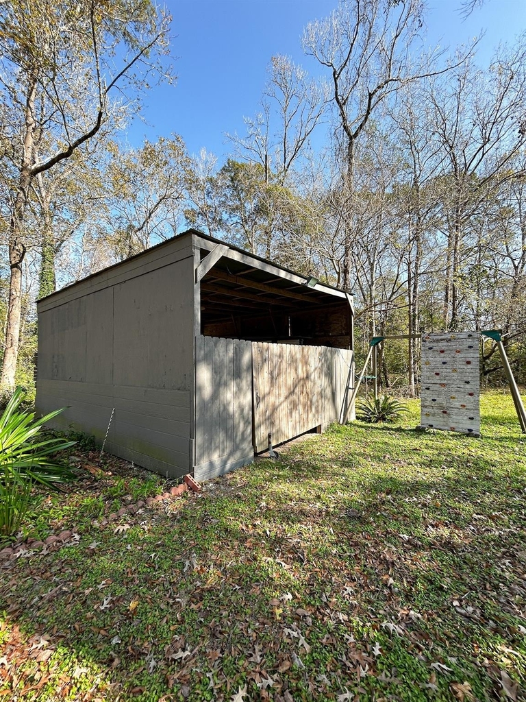 71 County Road 4282 - Photo 24
