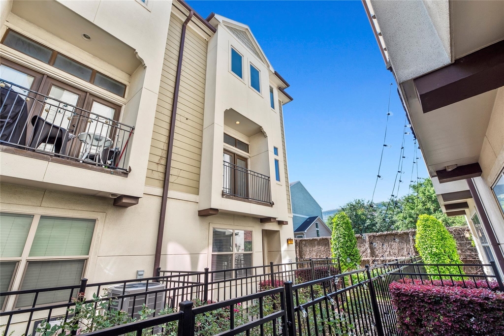 1826 Anita Street - Photo 4