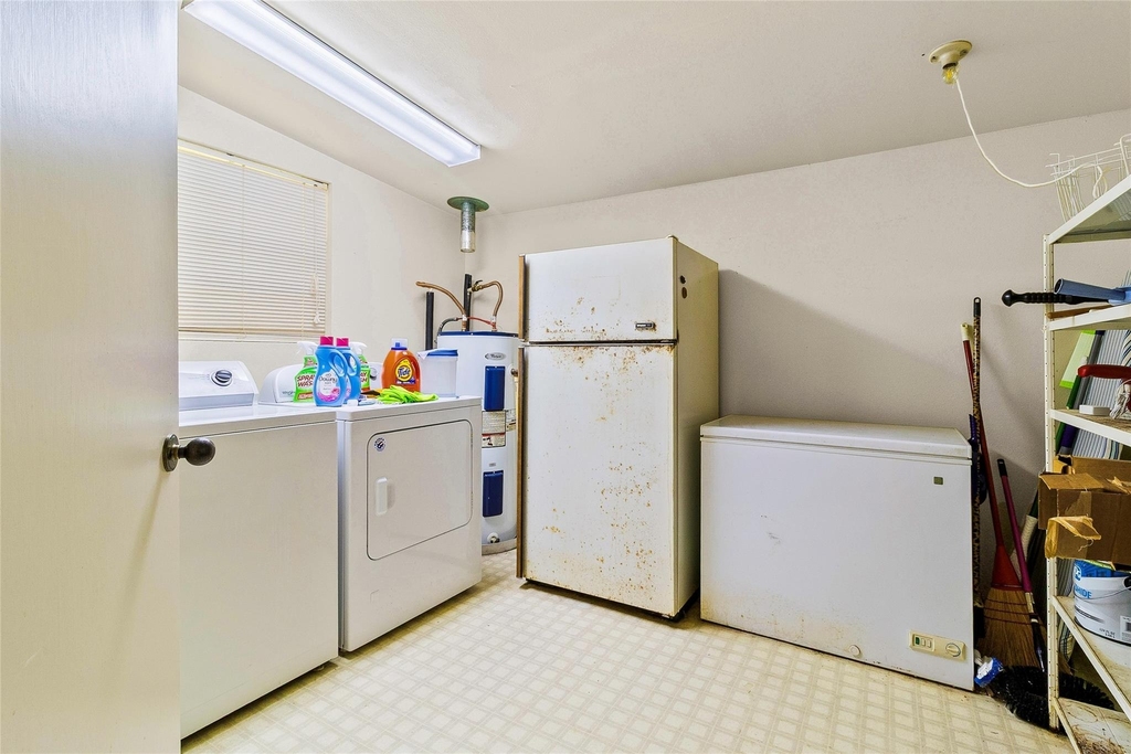 316 N Handley Avenue - Photo 15