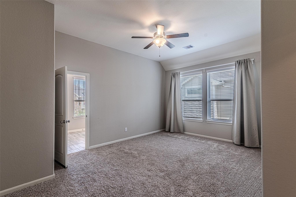 5543 Purple Meadow Lane - Photo 32