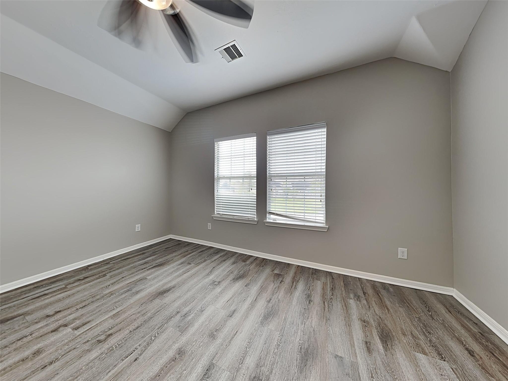 16326 Royal Fort Lane - Photo 8