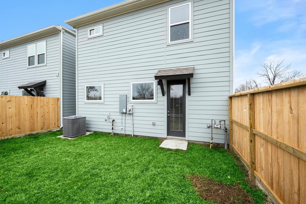 8114 Esther Acres - Photo 22