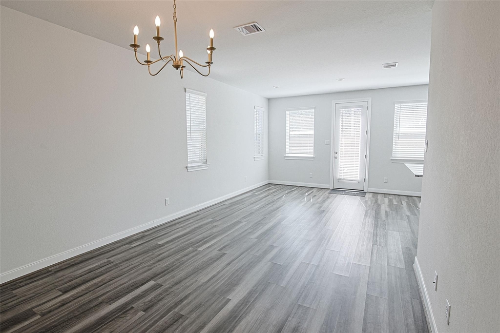 10005 Brickhouse Drive - Photo 3