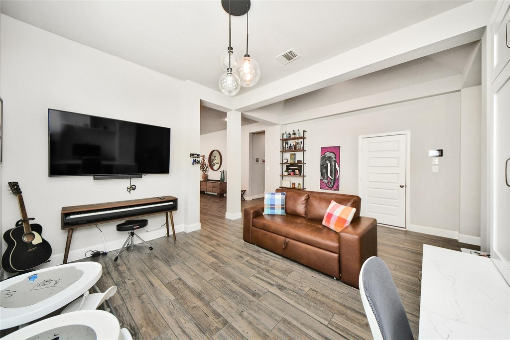 2206 Forest Trace Lane - Photo 9