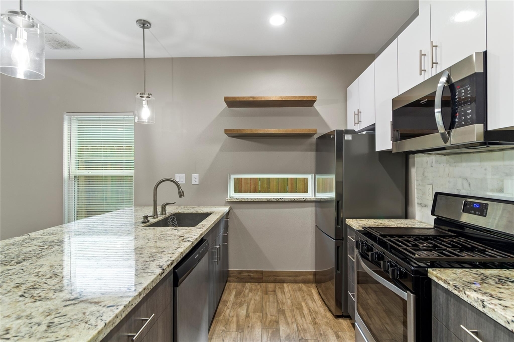 3923 Yale Street - Photo 5