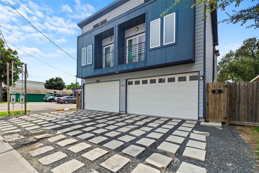 3923 Yale Street - Photo 1