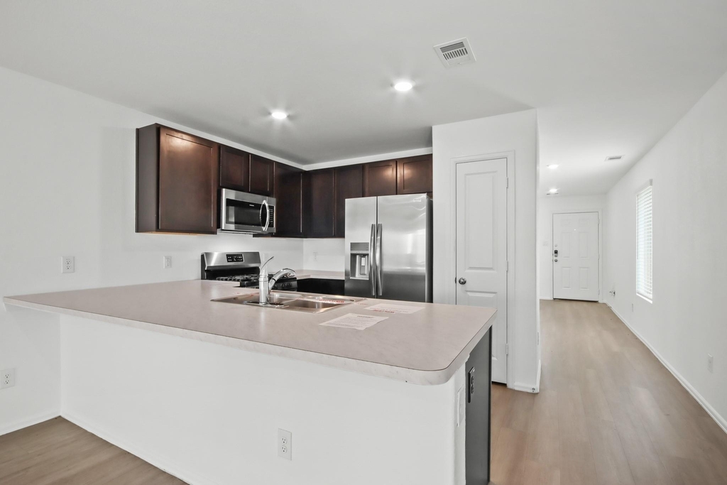 8807 Bar Harbor Drive - Photo 2