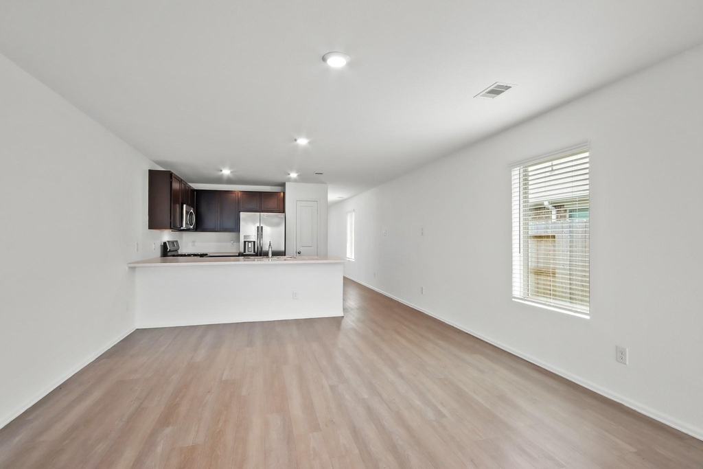 8807 Bar Harbor Drive - Photo 6