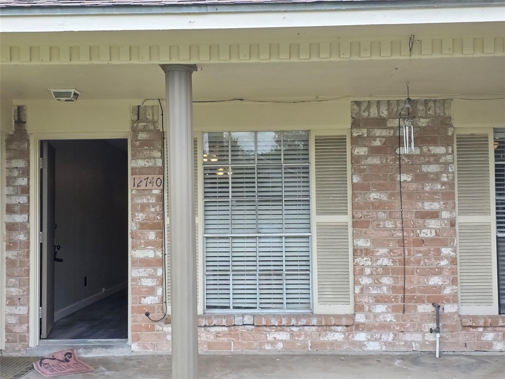 12740 Shannon Hills Drive - Photo 2