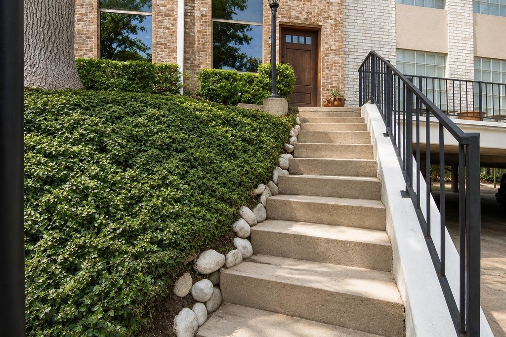 1802 Stoney Brook Drive - Photo 1