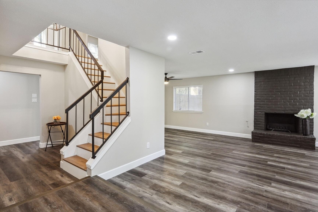 68 Ne Yewleaf Road - Photo 7