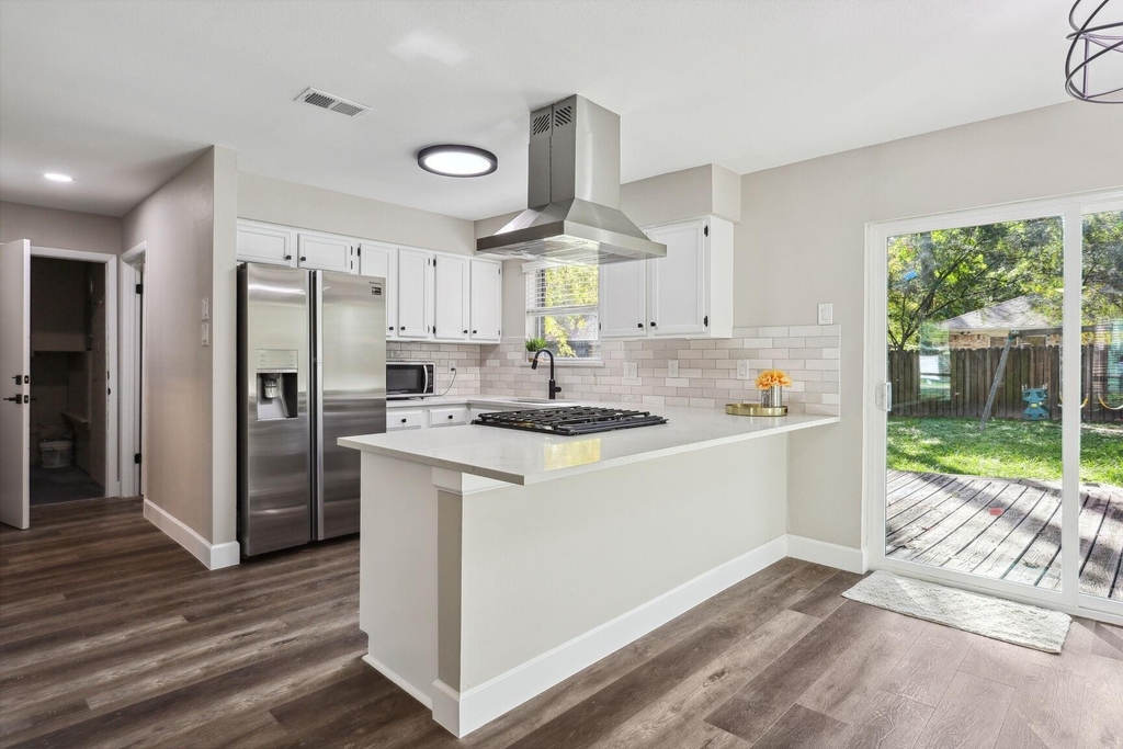 68 Ne Yewleaf Road - Photo 11