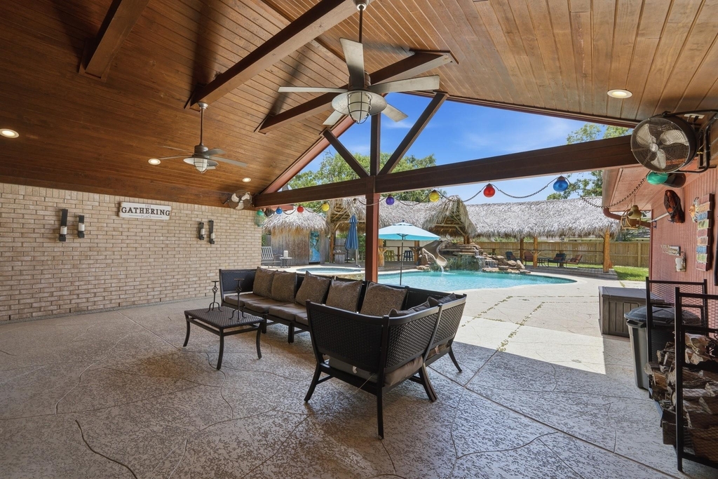 2607 Brom Bones Boulevard - Photo 0
