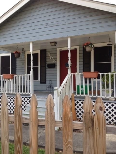 908 W 23rd Street - Photo 1