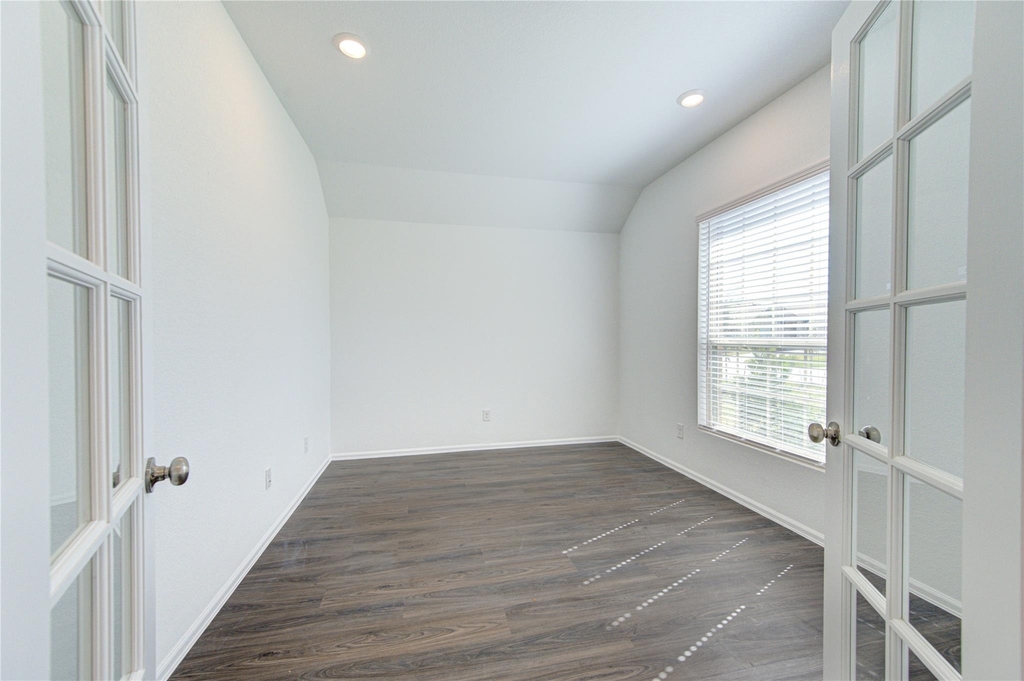 5023 Lavaridge Lane - Photo 16