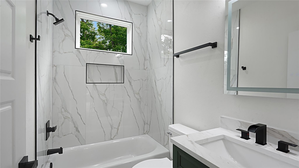 1313 Knight Street - Photo 11