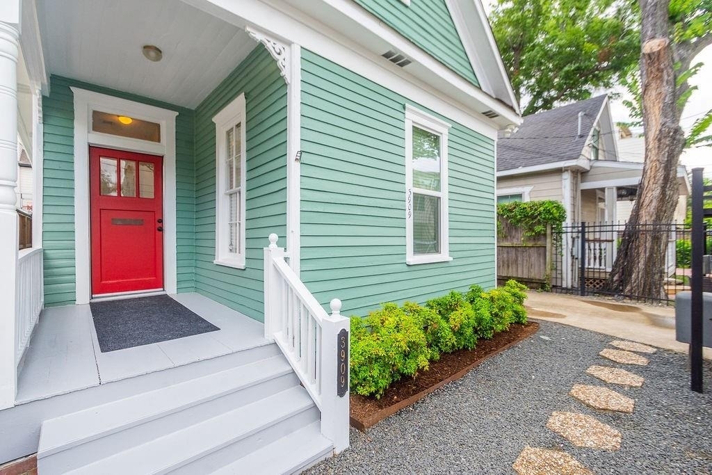 3909 Barnes Street - Photo 0