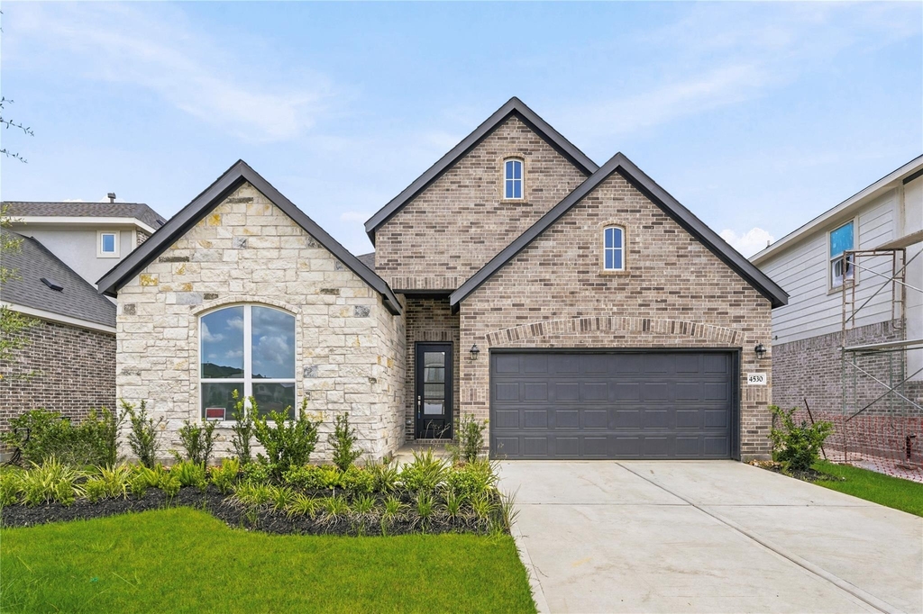 4530 Sunny Hazel Lane - Photo 0