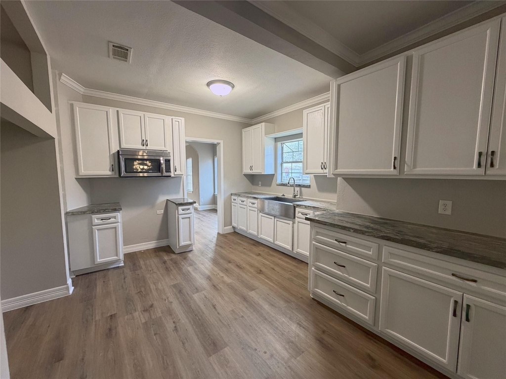 716 74th Street - Photo 5