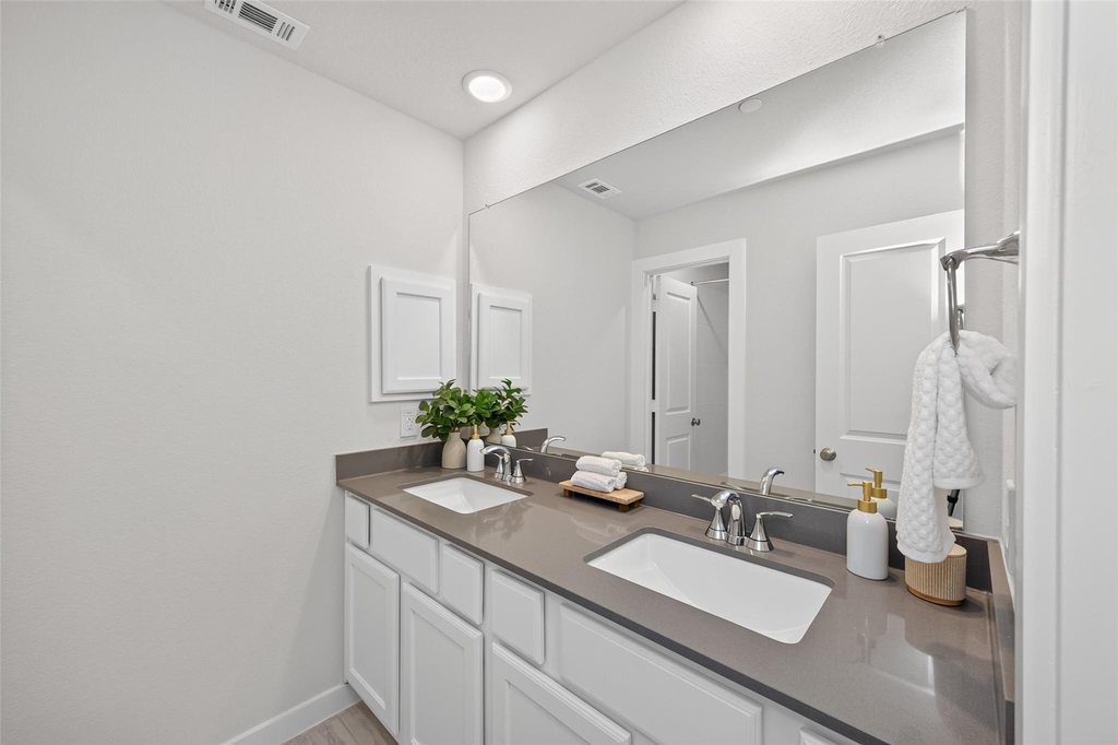 2638 Woodforest Parkway N - Photo 43