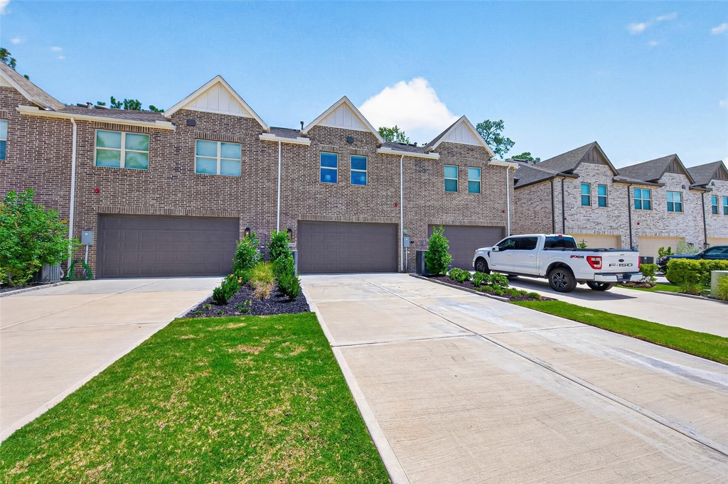 2638 Woodforest Parkway N - Photo 31