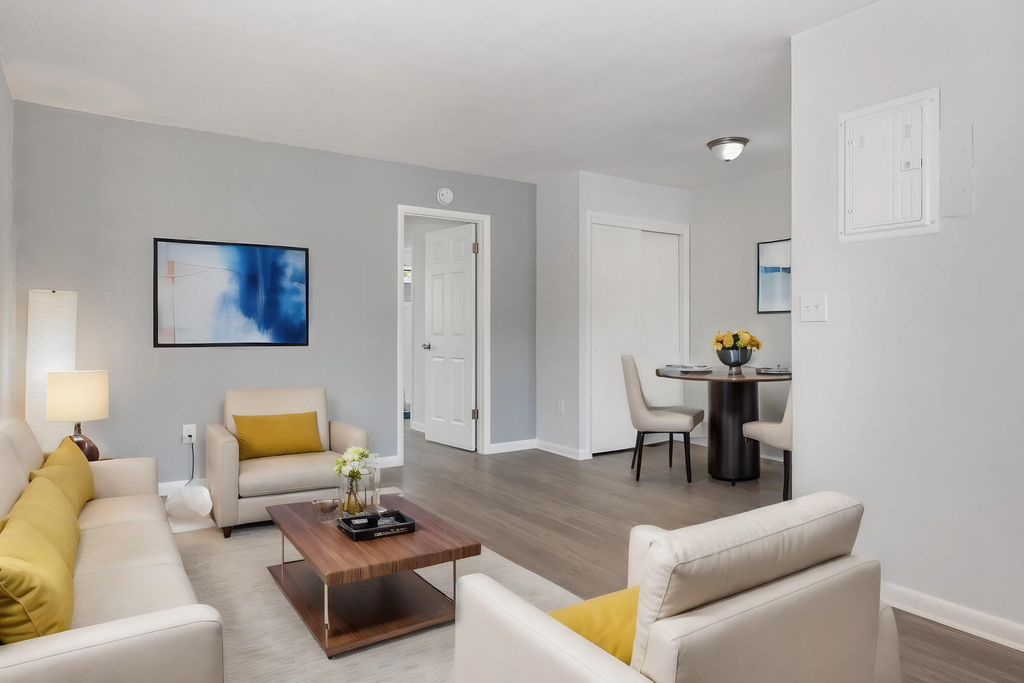 115 W Seminole Avenue - Photo 1