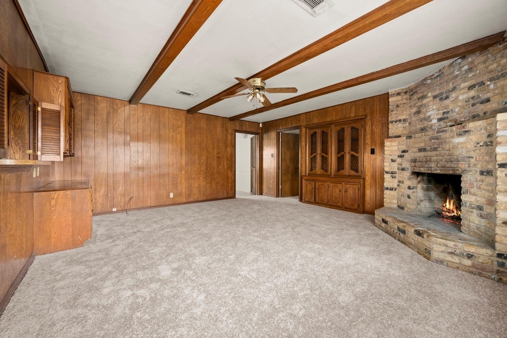 1039 Marcella - Photo 8