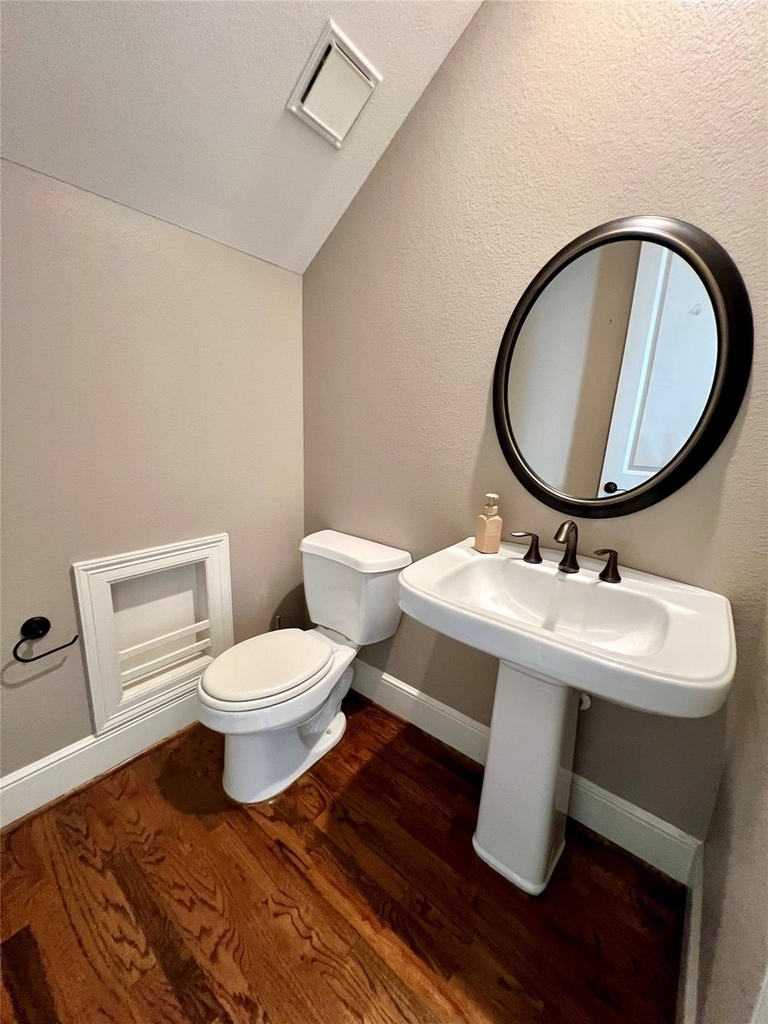 1818 Edwards Street - Photo 8