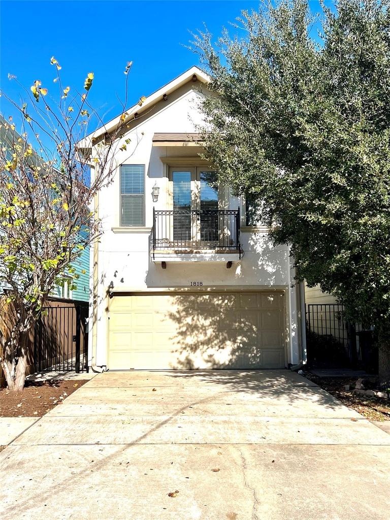 1818 Edwards Street - Photo 0
