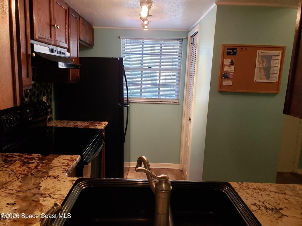 2981 Sir Hamilton Circle - Photo 4
