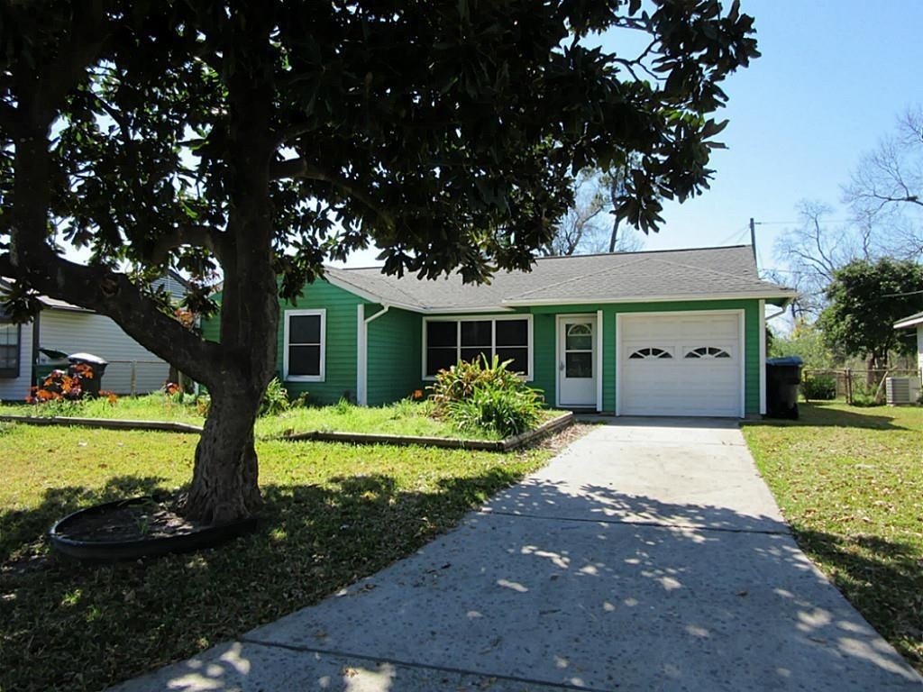 12226 Dorwayne Court - Photo 0