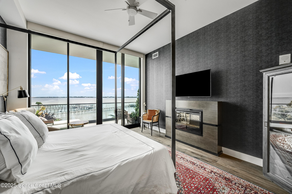 225 Strand Drive - Photo 16