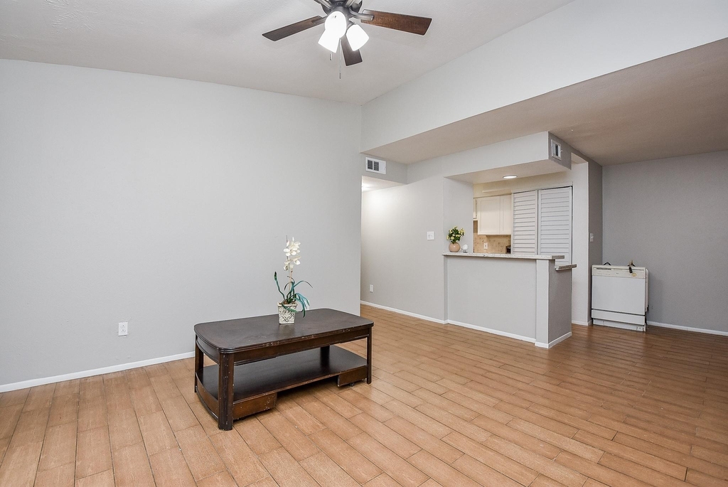 5000 Milwee Street - Photo 6