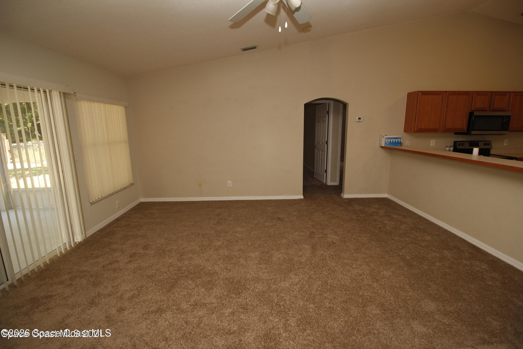 1266 Buffing Circle Se - Photo 4
