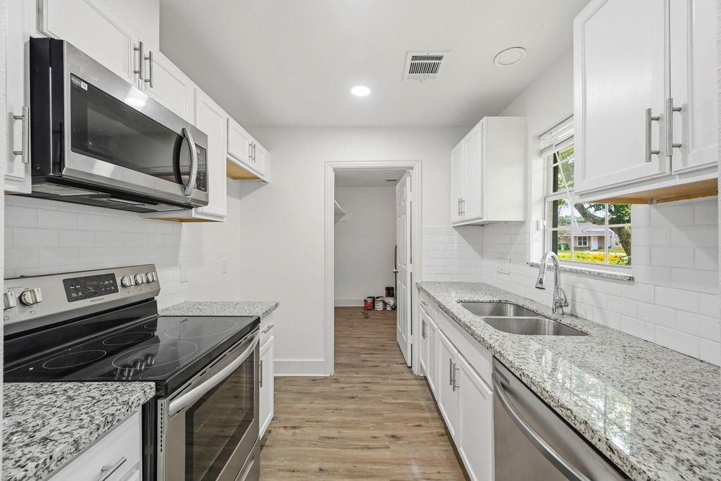 1501 Maiden Lane - Photo 8
