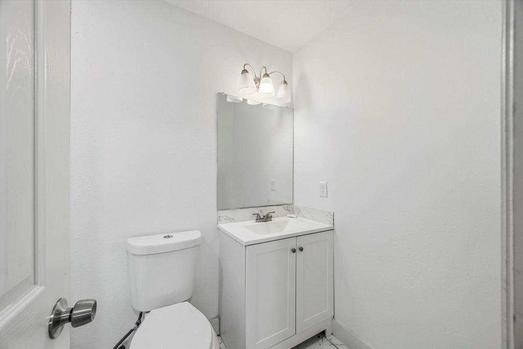 1501 Maiden Lane - Photo 24