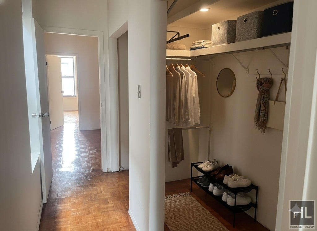 East 89 Street - Photo 4