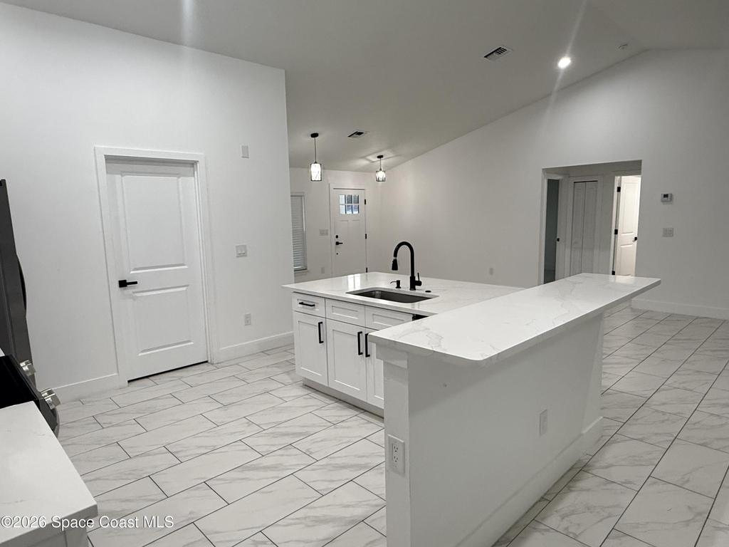 1013 Hammacher Avenue Sw - Photo 8