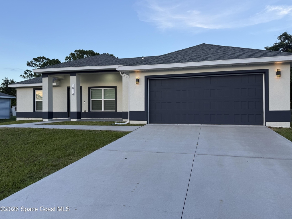 1013 Hammacher Avenue Sw - Photo 1