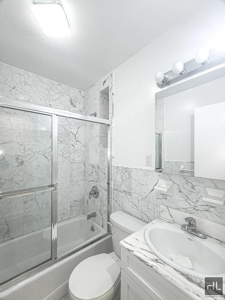 East 36 Street - Photo 3