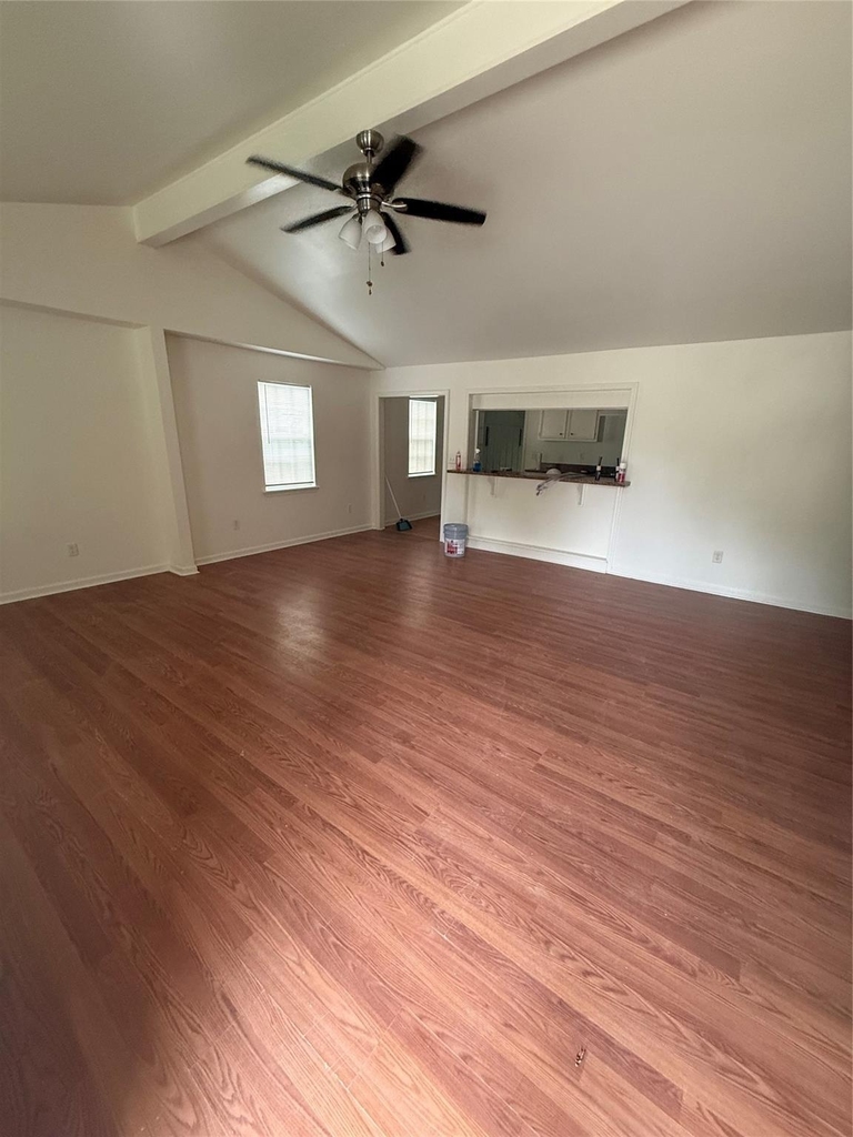 1315 Sycamore Avenue - Photo 1
