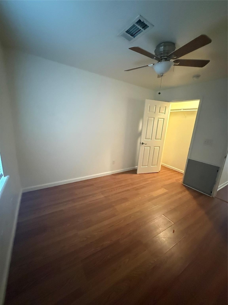1315 Sycamore Avenue - Photo 15