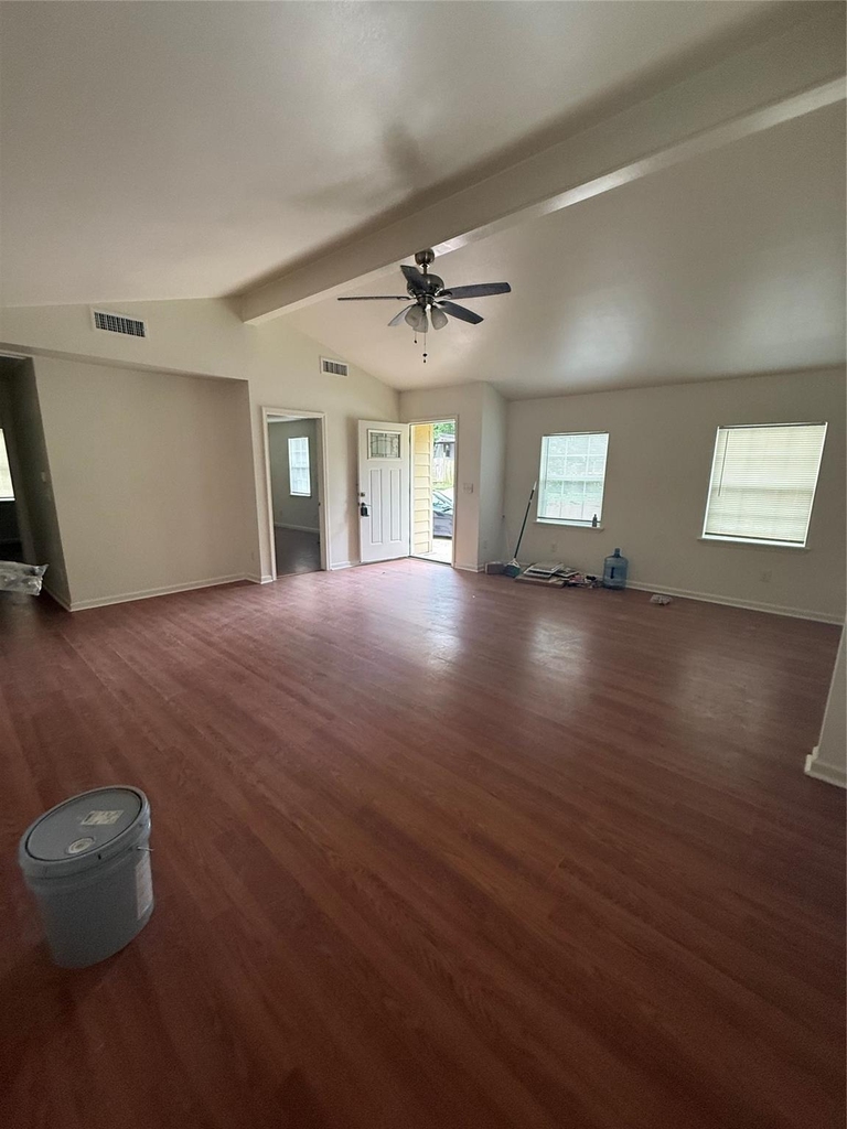 1315 Sycamore Avenue - Photo 3