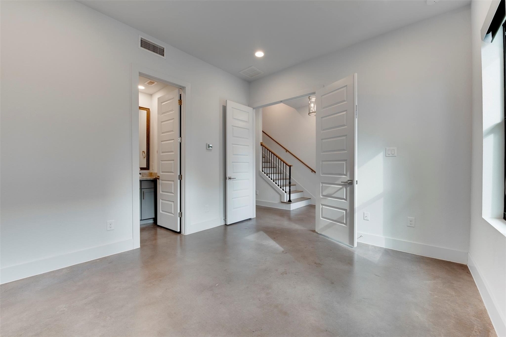 2928 Lamar Street - Photo 5